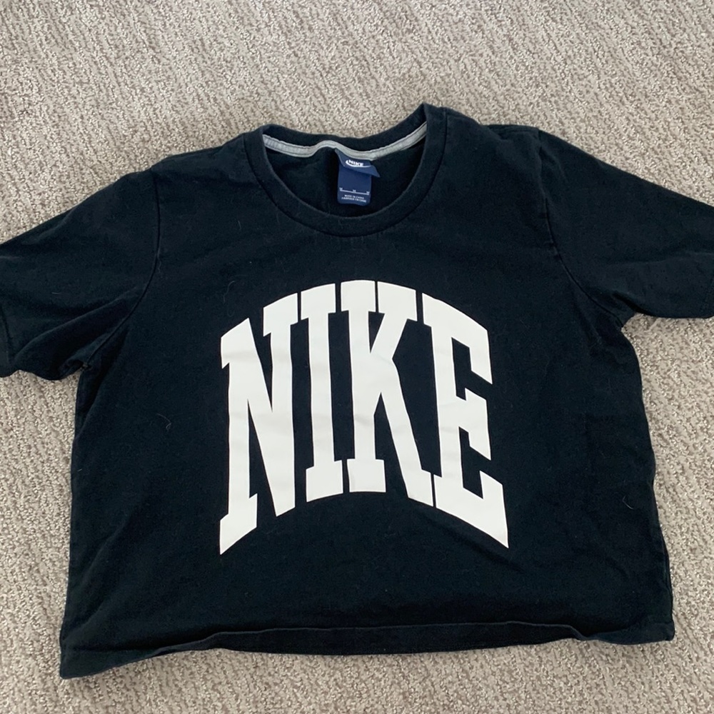 Nike cropped t-shirt